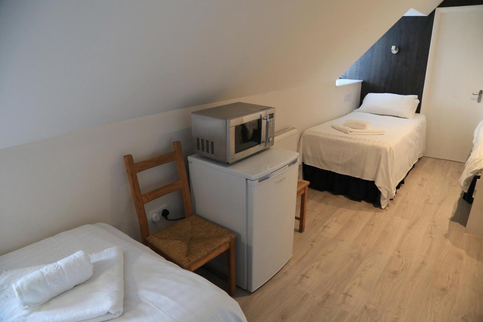 Debden Guest House Hillingdon Rum bild
