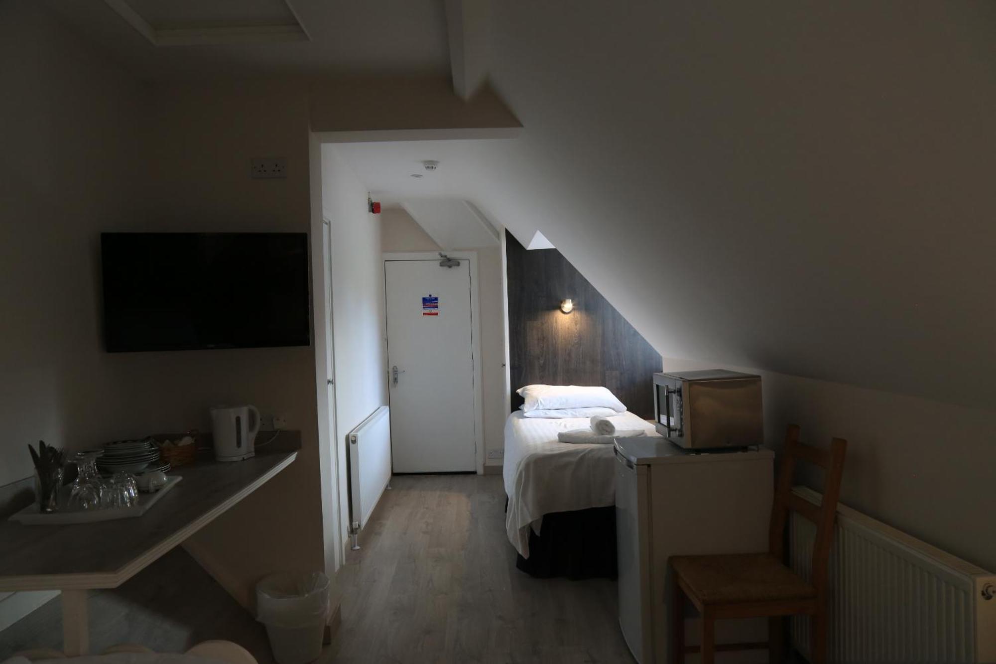 Debden Guest House Hillingdon Rum bild
