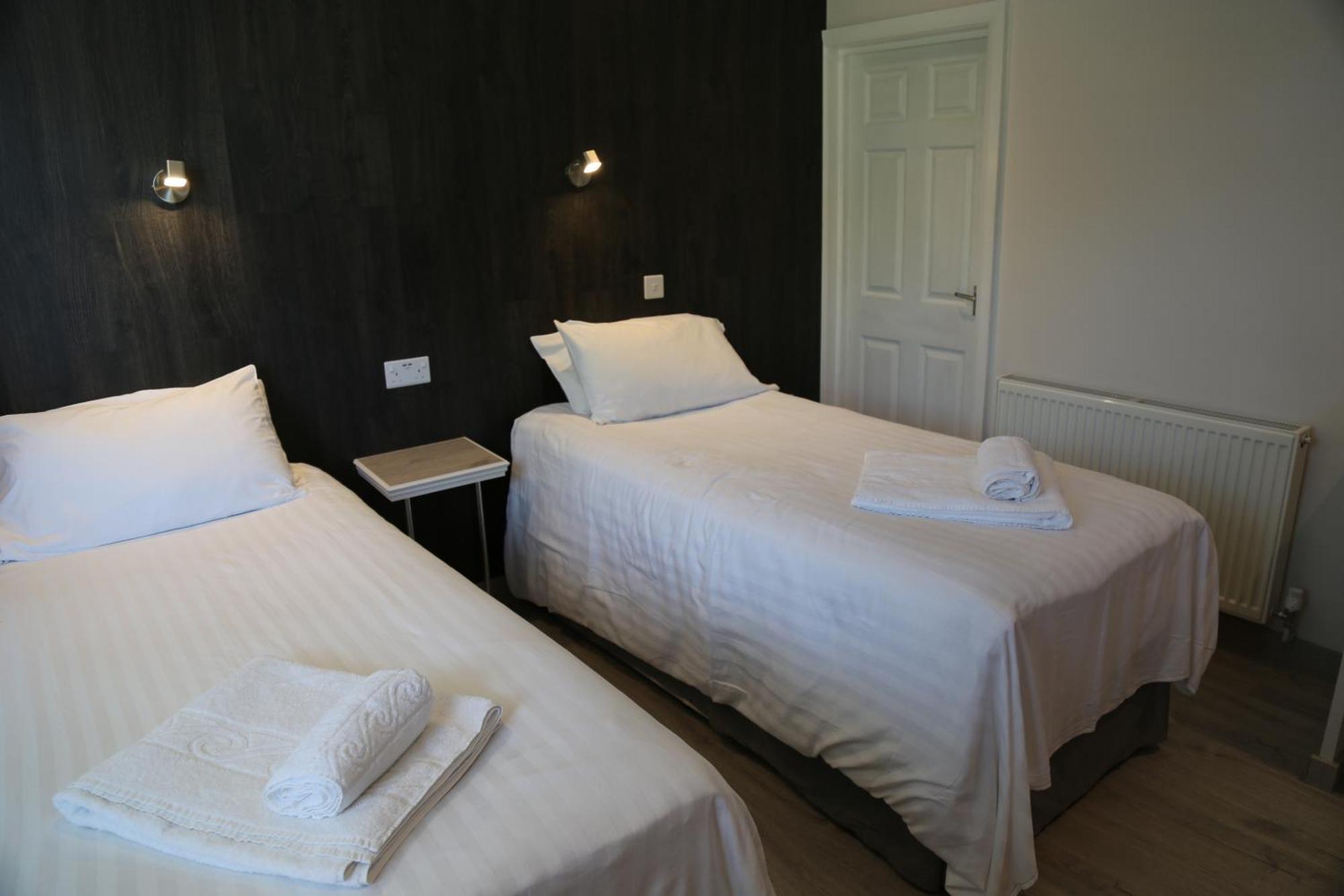 Debden Guest House Hillingdon Rum bild