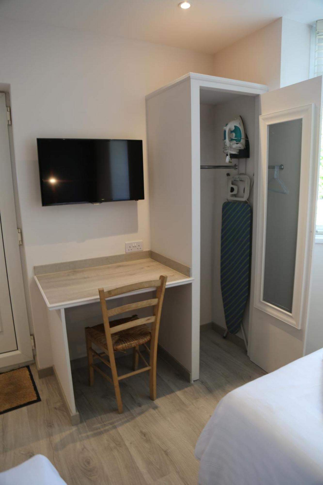 Debden Guest House Hillingdon Rum bild