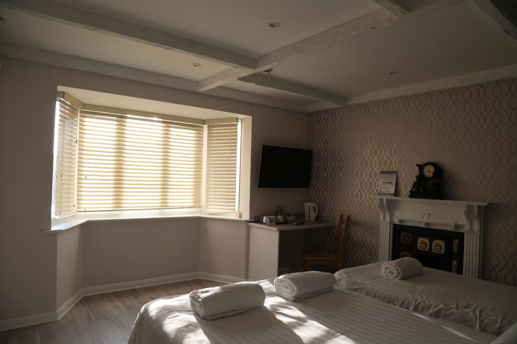 Debden Guest House Hillingdon Rum bild
