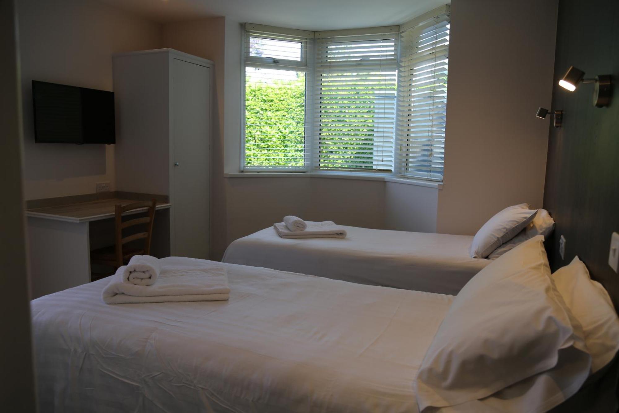 Debden Guest House Hillingdon Rum bild